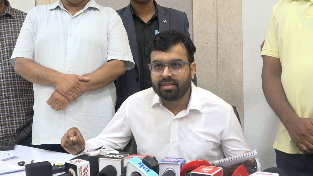 MPSC अध्यक्ष एवं सचिव के इस्तीफे की मांग तेज, छात्रों ने सरकार से जवाबदेही तय करने की मांग, कहा- नहीं माने तो होगा तेज आंदोलन