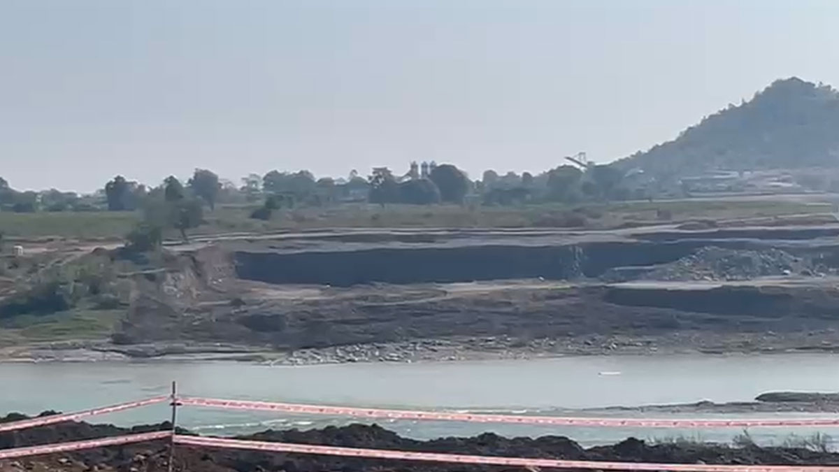 निम्न पैनगंगा प्रकल्प: यवतमाल जिलाधिकारी के खिलाफ भड़का जनआक्रोश; ग्रामसभा के विरोध के बावजूद ब्लास्टिंग की अनुमति देने का आरोप