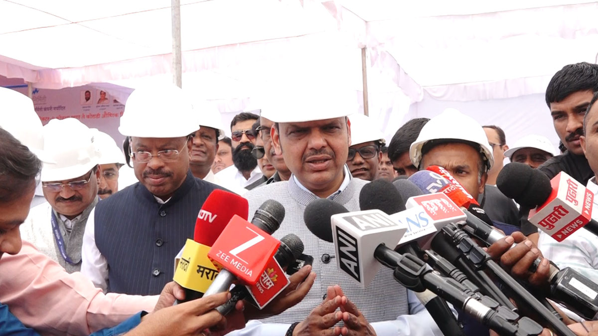 राहुल गांधी खुद का राजनीतिक अस्तित्व बचाने के लिए दे रहे हैं बयान: देवेंद्र फडणवीस का तीखा हमला