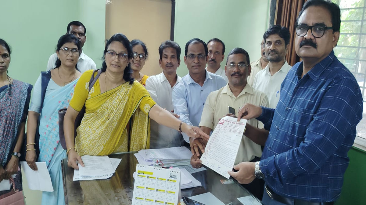 Mauda: ﻿सरकार से बीएलओ कार्य से शिक्षकों को मुक्त करने की मांग, मौदा तहसीलदार को सौंपा ज्ञापन