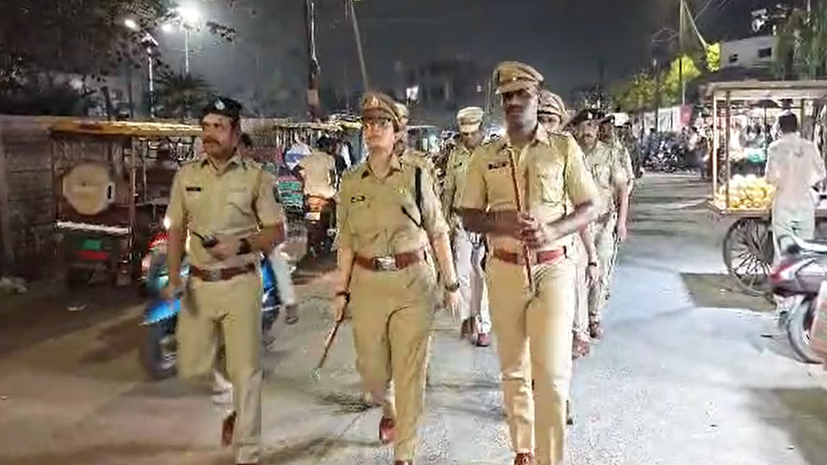 Nagpur: बकरी ईद को लेकर नागपुर पुलिस अलर्ट, डीसीपी अन्नपूर्णा सिंह की अगुवाई में निकला रूट मार्च