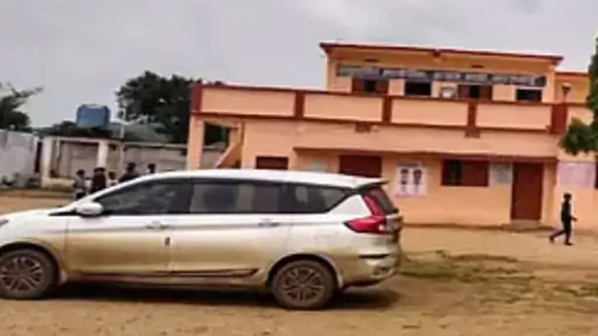 धनोरा सर्पदंश मामला: पुलिस ने मुख्याध्यापक और अधीक्षक को किया गिरफ्तार, पूर्व सांसद कोवासे सहित पांच पर गैर इरादतन हत्या का मामला दर्ज