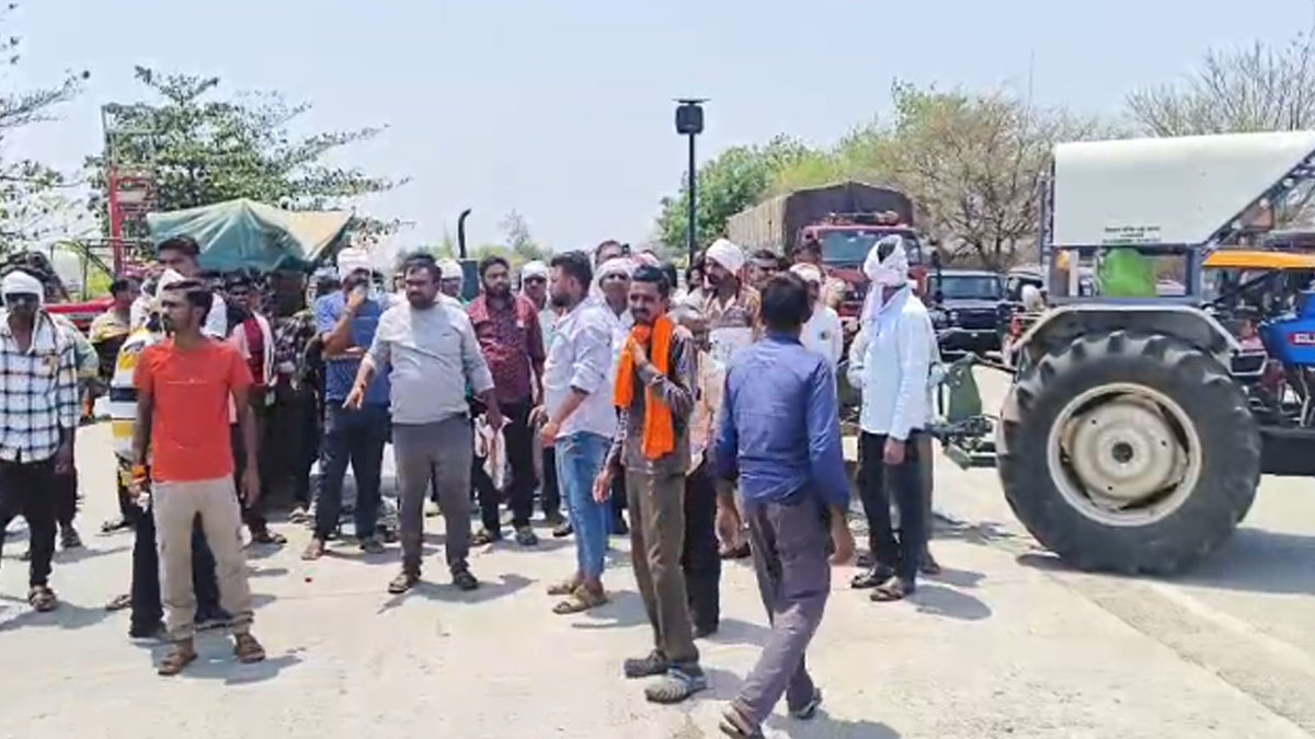 Buldhana: डीज़ल संकट से भड़के किसान, नागपुर–पुणे–मुंबई हाईवे किया जाम; सड़क पर लगा वाहनों की कतारें