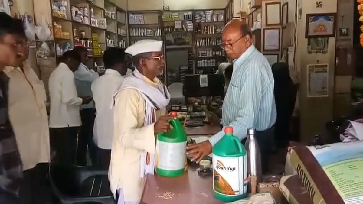 Amravati: अप्रैल से लगेगा किसानों को झटका; खाद के दाम 100 से बढ़कर हुए 300 रुपये