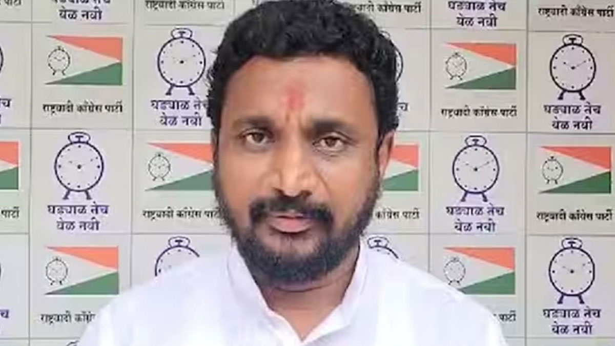 Akola: अजित पवार के निधन से समर्थकों में गम का माहौल, अमोल मिटकरी हुए भावुक