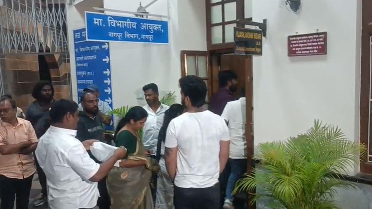 चंद्रपुर कांग्रेस में सत्ता संघर्ष सड़कों पर! वडेट्टीवार समर्थकों ने बनाया अखिल भारतीय कांग्रेस मित्र अघाड़ी, गुट पंजीयन करने किया आवेदन