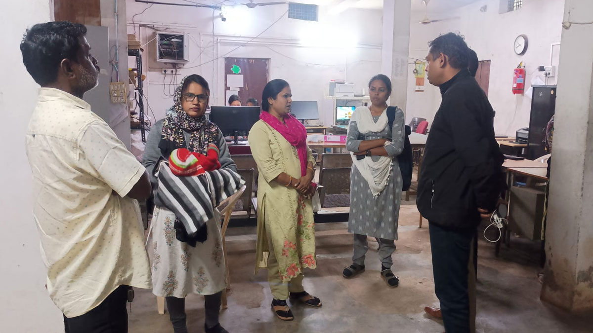 महिला बाल विकास विभाग की फिल्मी स्टाइल कार्रवाई, नवजात बालिका को डॉक्टर ने डेढ़ लाख में बेचा, पांच लोगों पर मामला दर्ज