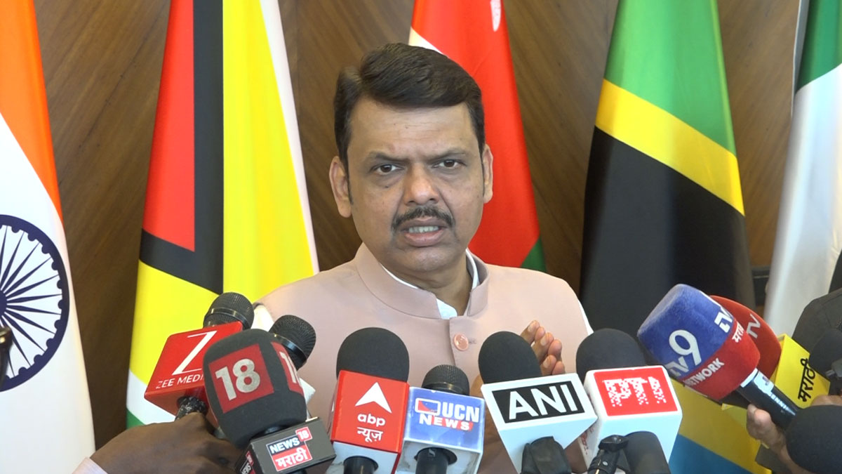 कांग्रेस अध्यक्ष सपकाल ने  टीपू सुल्तान की तुलना छत्रपति शिवाजी महाराज से की, भड़के सीएम फडणवीस बोले- महाराज की तुलना हत्यारे से बर्दाश्त  नहीं