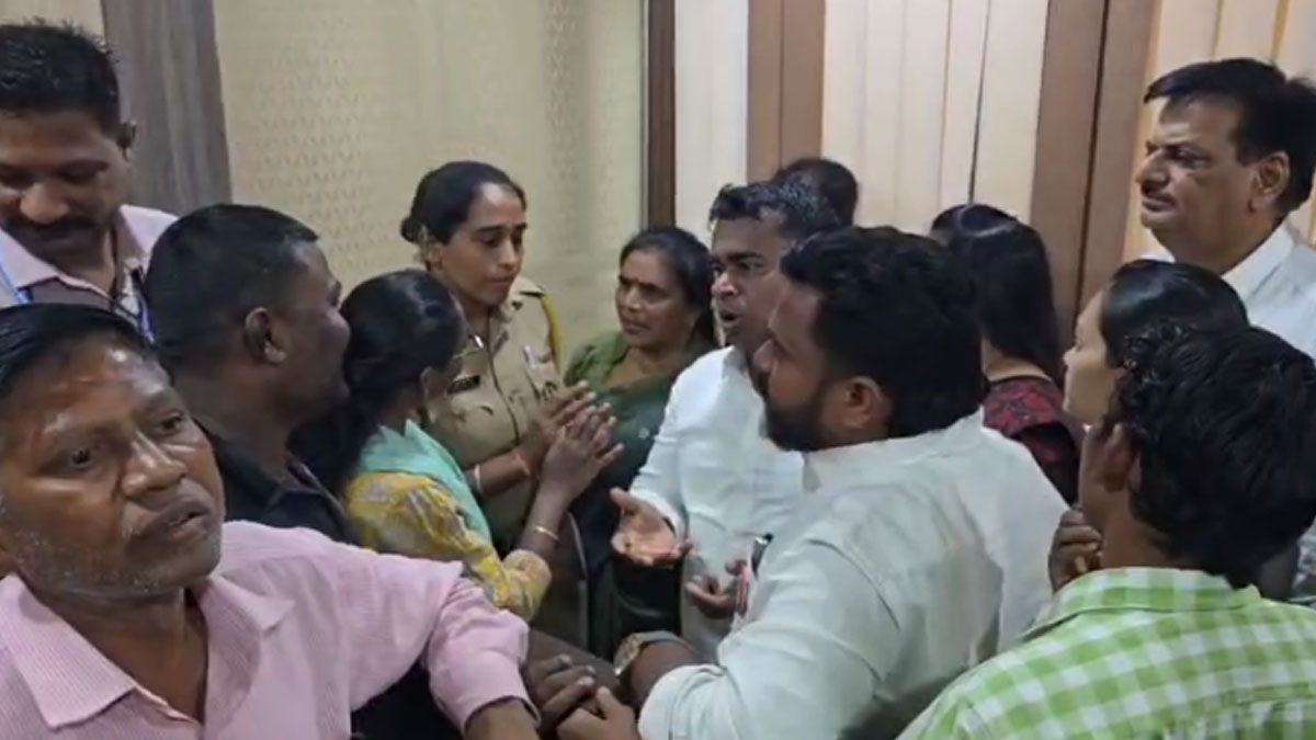 Chandrapur: मनपा में भारी बवाल, आमसभा रद्द होने से भड़के भाजपा नगरसेवक; कमिश्नर दफ्तर में हाई-वोल्टेज ड्रामा, पुलिस बल तैनात