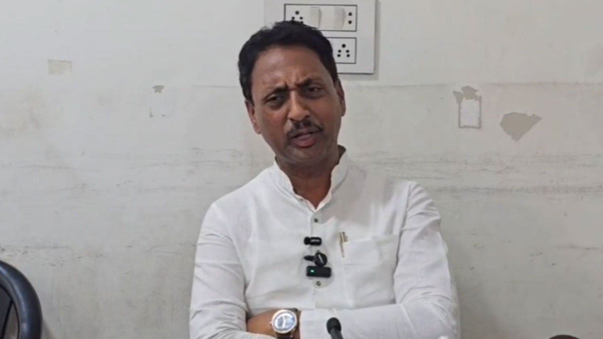 कांग्रेस नेता राहुल बोंद्रे का विवादित बयान: पाला बदलने की चर्चाओं पर सफाई देते हुए महिलाओं पर की आपत्तिजनक टिप्पणी