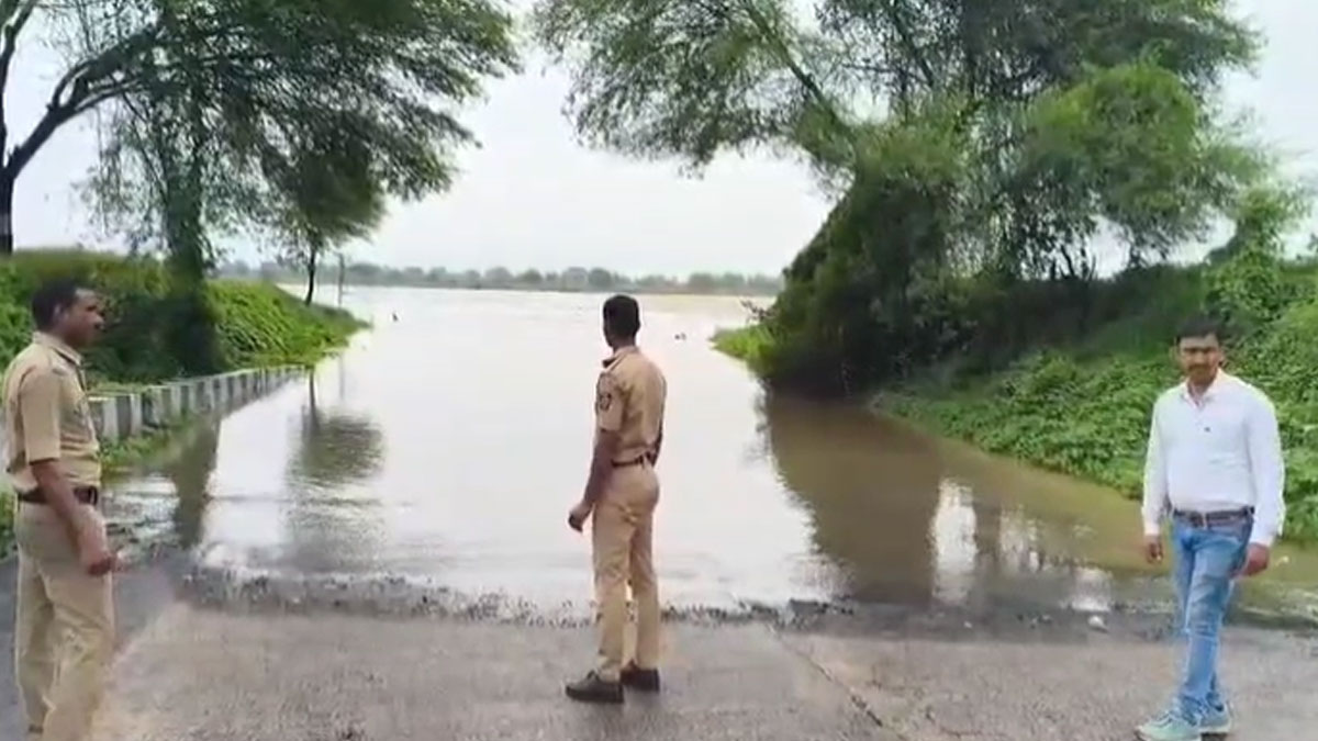 ﻿फिर बाढ़ की चपेट में चंद्रपुर जिला, बढ़ा वर्धा नदी का जलस्तर, छह सड़कें यातायात के लिए बंद