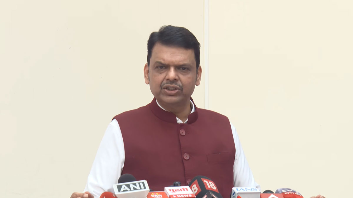 देवेंद्र फडणवीस ने पीएम मोदी को दी बधाई, बोले- '4399 दिन का कार्यकाल भारत की प्रगति का स्वर्ण काल'