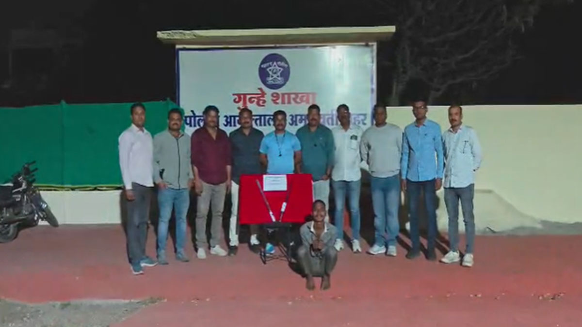Amravati: अमरावती में दो धारदार तलवारें लेकर दहशत फैलाने वाले शख्स को पुलिस ने दबोचा
