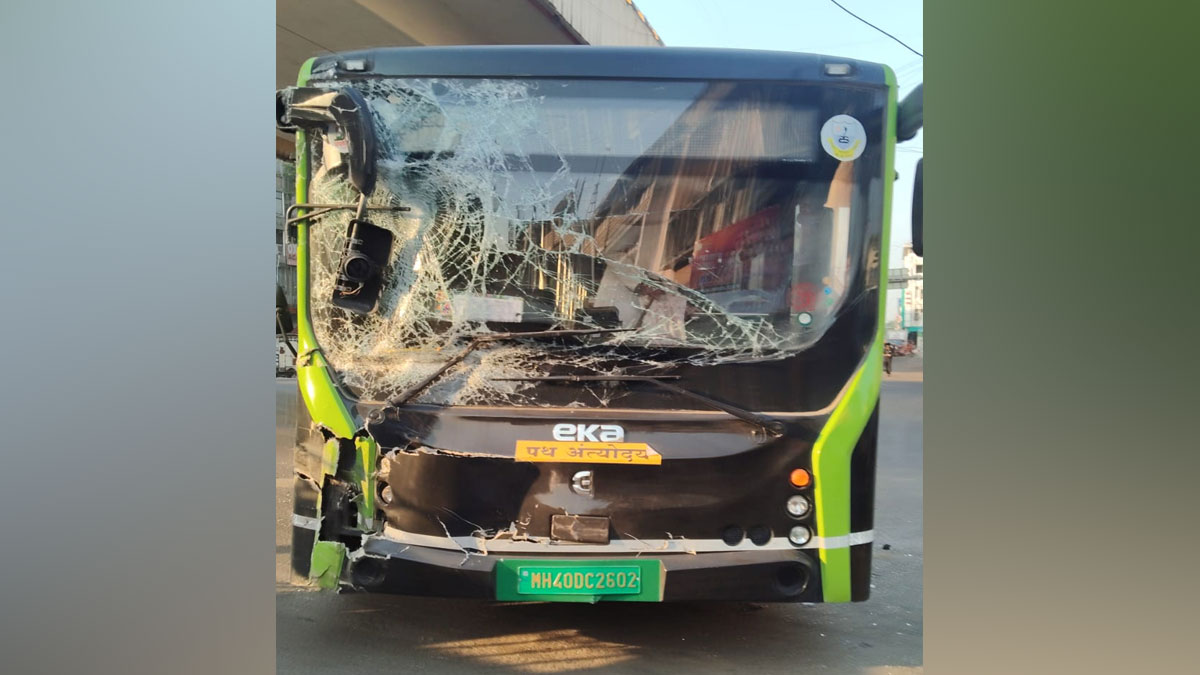 Nagpur: पंचशील चौक पर आपली बस से भिड़ा टिप्पर, हादसे में महिला कंडक्टर गंभीर रूप से घायल