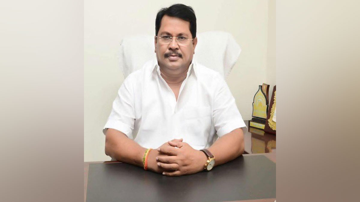 समृद्धी-शक्तिपीठ महामार्ग को लेकर विजय वडेट्टीवार के गंभीर आरोप, बोले- ‘जनता को समृद्धि मिलेगी या ठेकेदारों को?’