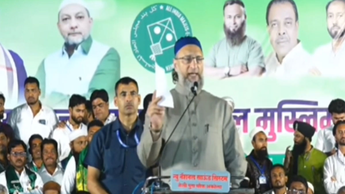 अकोला में असदुद्दीन ओवैसी का विवादस्पद बयान, कहा - हमारा उम्मीदवार जीतने के बाद …
