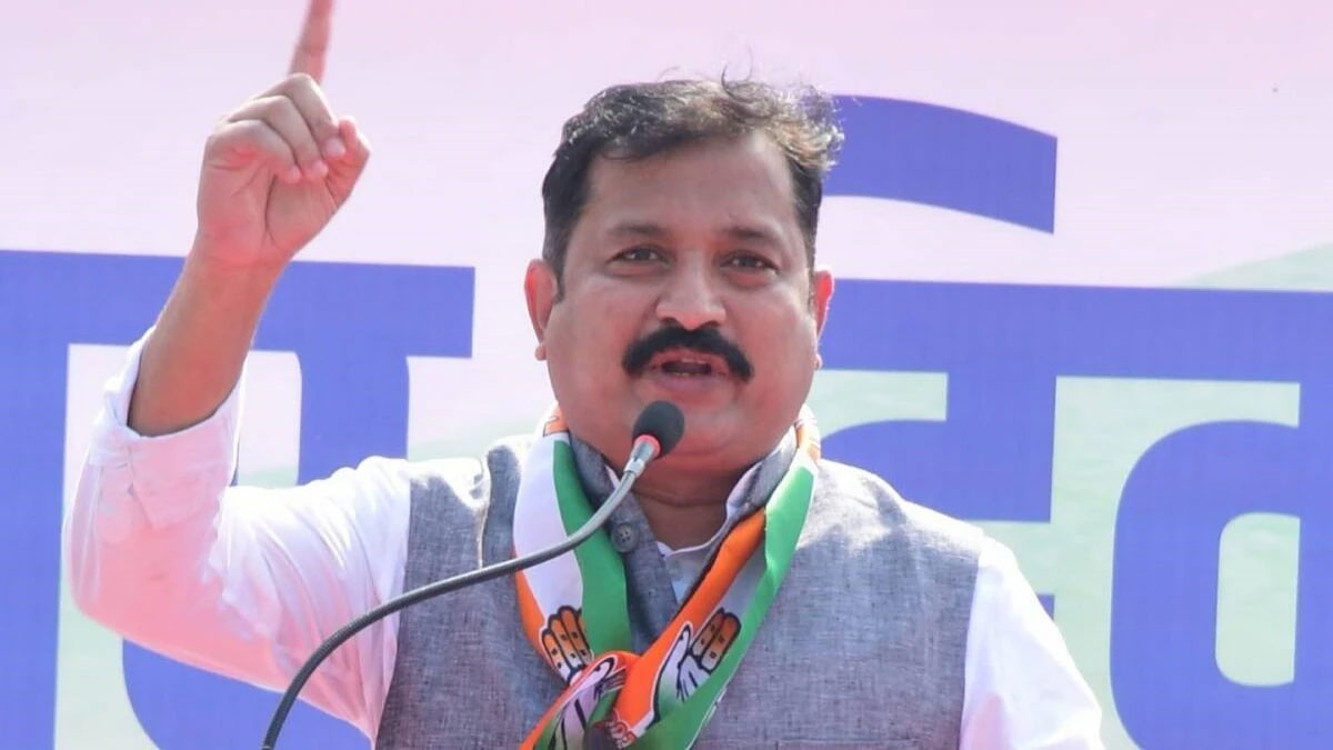 शिवाजी महाराज-टीपू सुल्तान तुलना पर महाराष्ट्र में सियासी 'महायुद्ध'; फडणवीस का प्रहार, कांग्रेस का पलटवार!