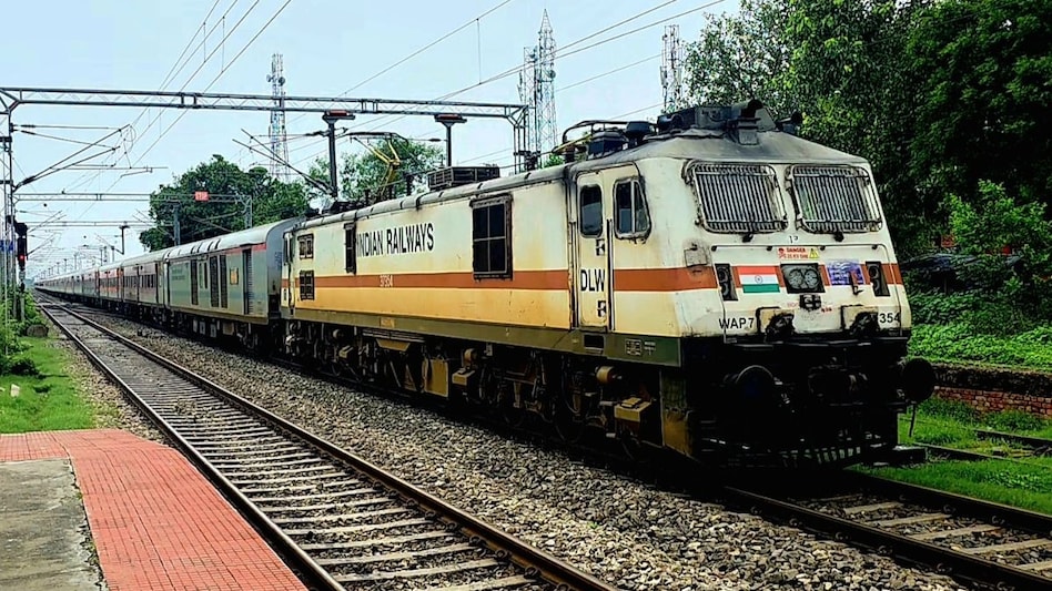 त्योहारों पर नागपुर और न्यू अमरावती के यात्रियों को बड़ी राहत, मध्य रेलवे चलाएगा विशेष ट्रेनें
